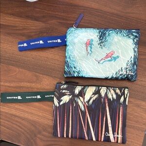 United Airlines Amenity kit